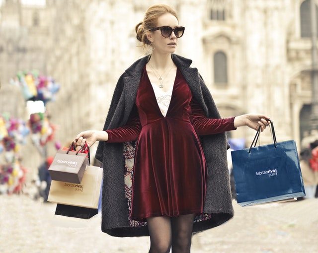 beautiful-beauty-black-friday-972937