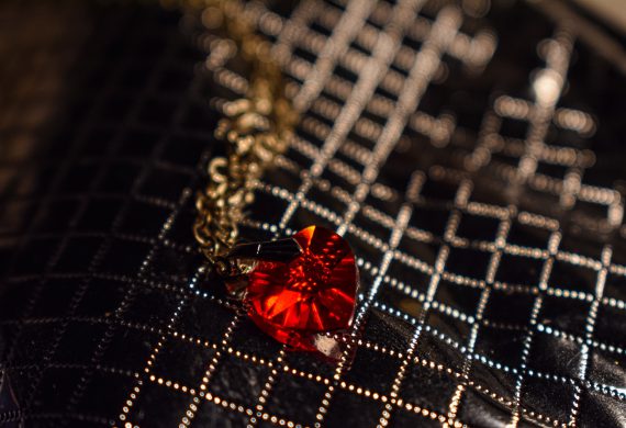 swarovski-red-heart-crystal-full-of-shine-2022-01-03-17-48-21-utc